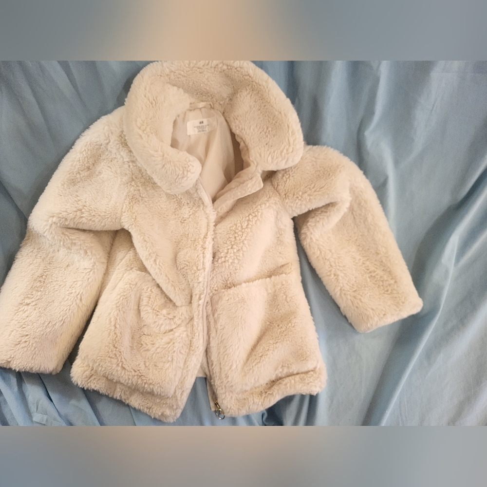 H&M White Fluffy Coat Girls Jacket Sz 6X 7